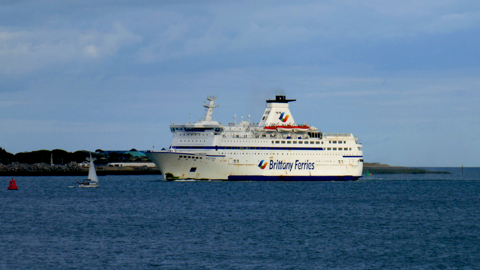 Bretagne arrivant à Portsmouth, en 2023