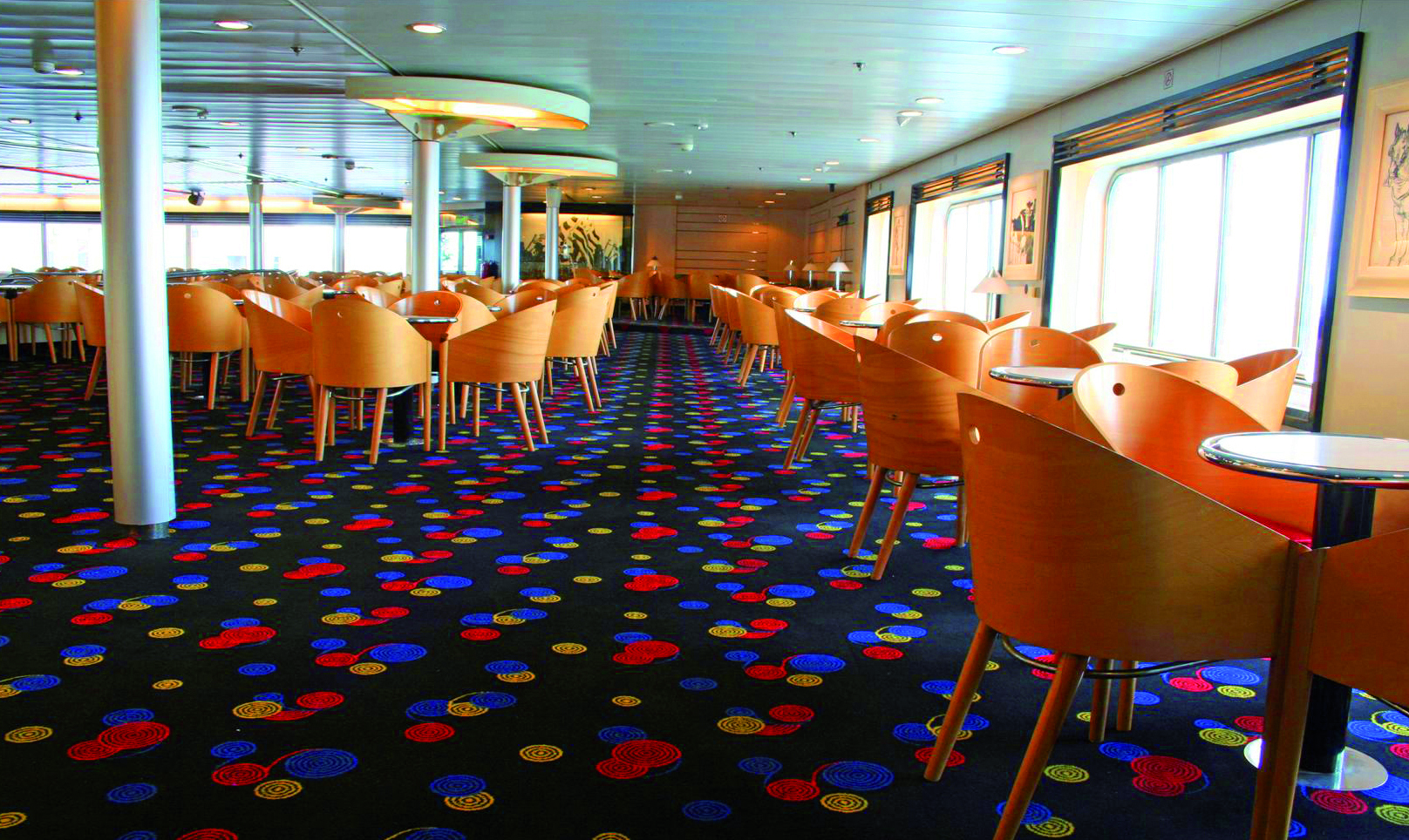 Bar Le Gwenn-Ha-Du à bord du ferry Bretagne