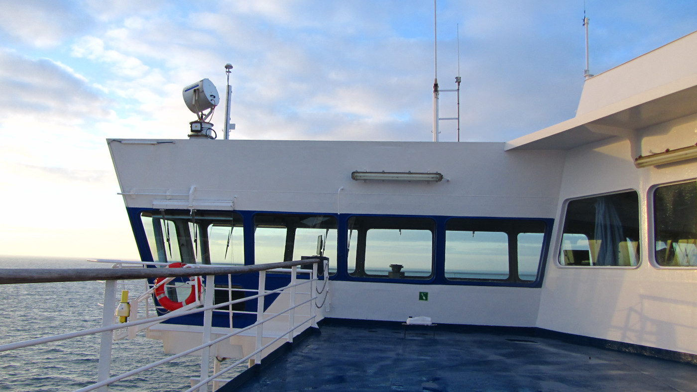 Photographie de l'un des ailerons de la passerelle de Bretagne.
