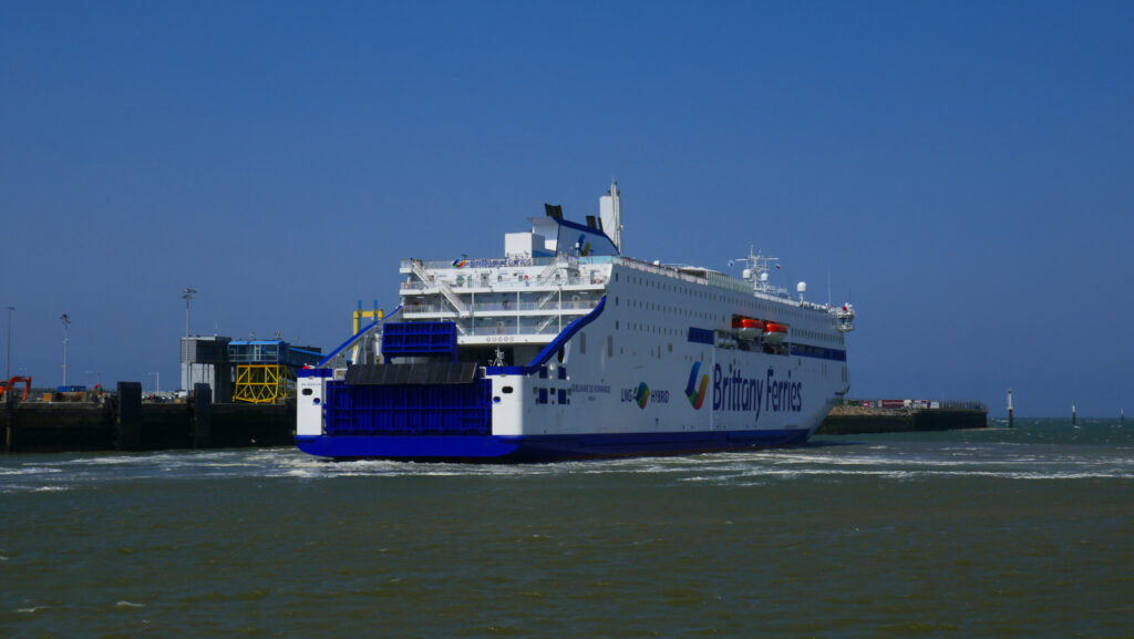 Guillaume de Normandie arrivant à Ouistreham, mai 2025