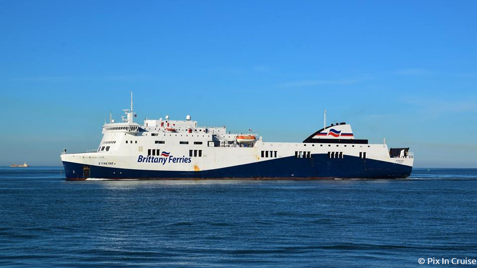 Étretat arrivant au Havre
