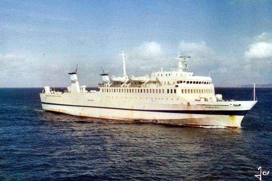 Carte postale du navire Penn-Ar-Bed en mer