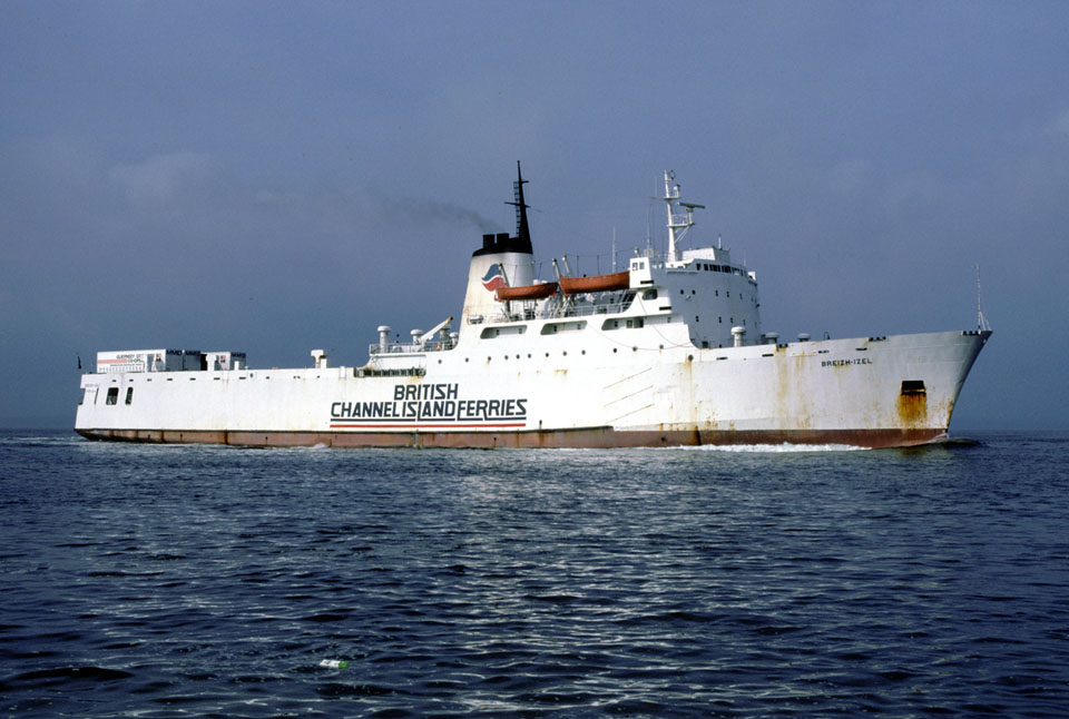 Ferry Breizh Izel, affrété en 1987 par British Channel Island Ferries