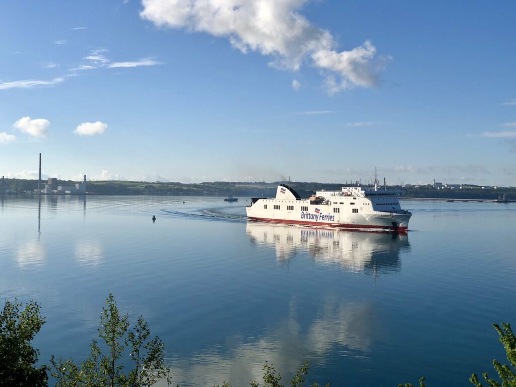 Le ferry Connemara de Brittany Ferries est photographié dans le port de Cork.