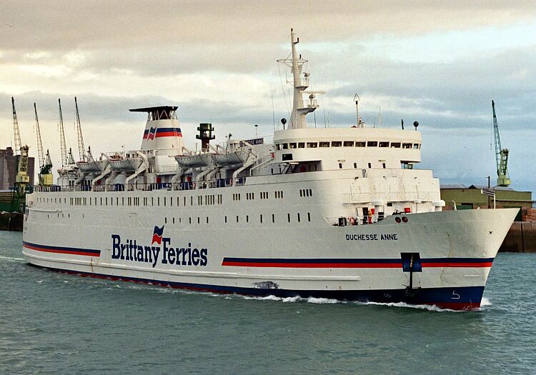 Ferry Duchesse Anne de Brittany Ferries