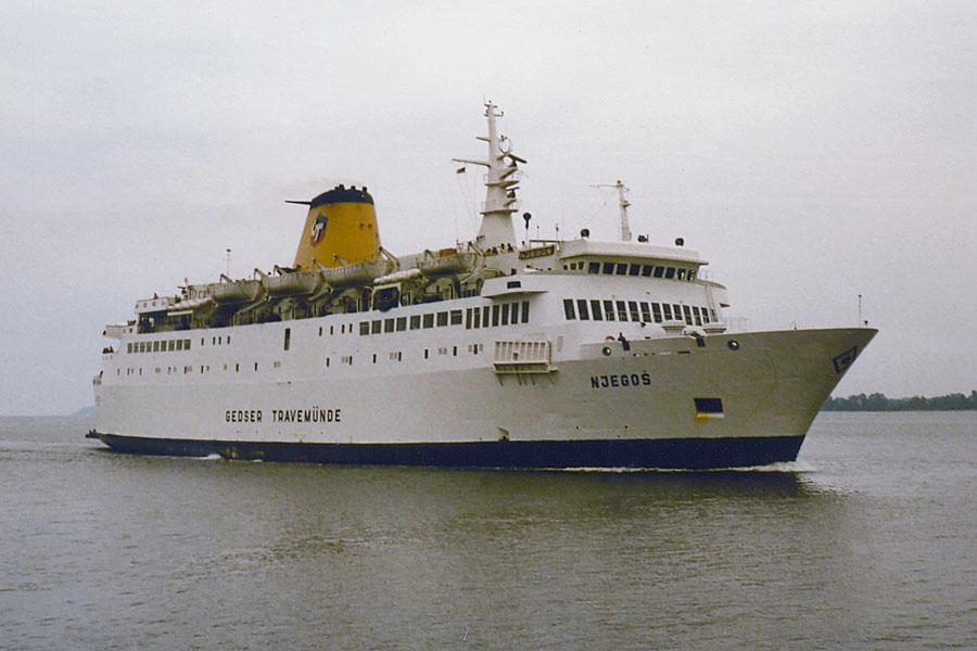 Le ferry Njegos, affrété par Gedser-Travemünde Ruten A/S, est photographié lors de ses dernières semaines de service entre Gedser et Travemünde.
