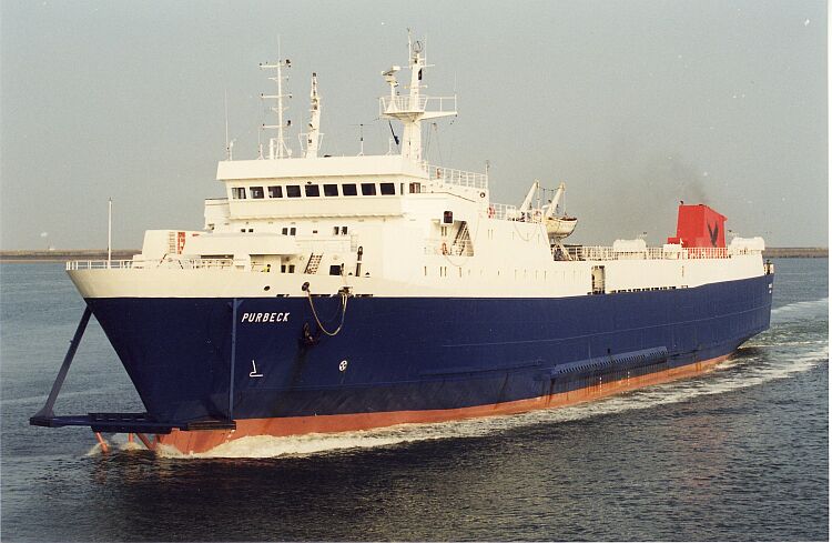 Le ferry Purbeck est photographié durant son affrètement par Sally Line.