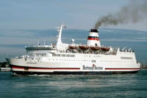 Lire la suite à propos de l’article M/V Quiberon (1982-2002) | Brittany Ferries
