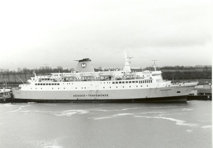 Le ferry Travemünde de GT-Ruten A/S est photographié à quai.