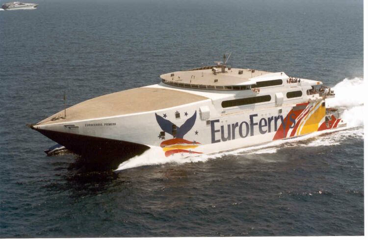 Catamaran Euroferrys Primero.